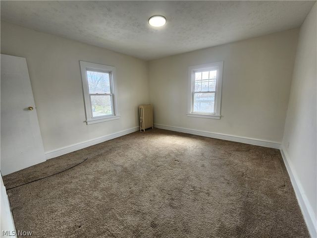 2060 Rossmoor Road, Cleveland Heights, OH 44118