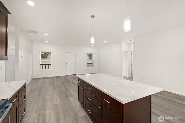 107 Winwood Ln, Winlock, WA 98596