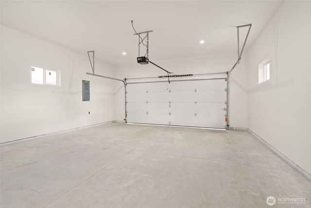 107 Winwood Ln, Winlock, WA 98596