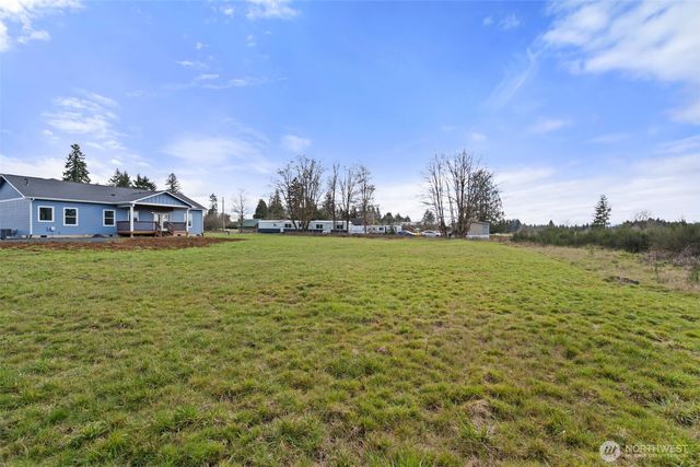 107 Winwood Ln, Winlock, WA 98596