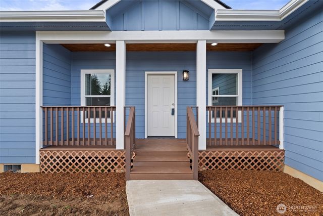107 Winwood Ln, Winlock, WA 98596