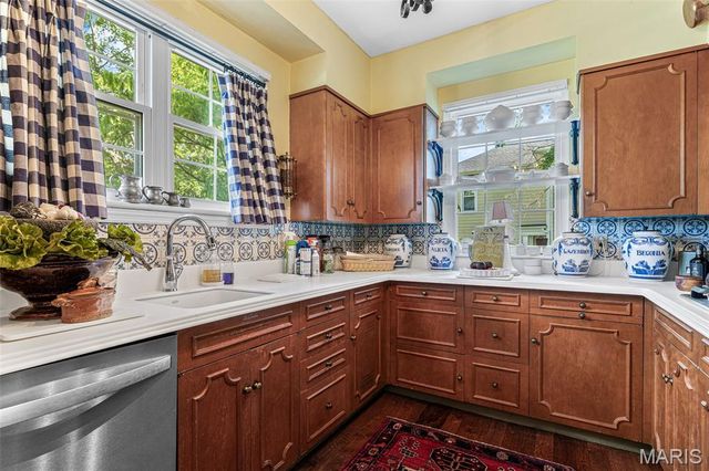 402 S 5th Street, De Soto, MO 63020