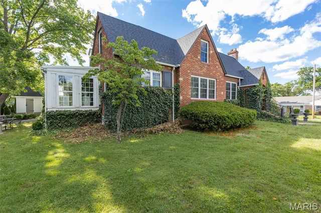 402 S 5th Street, De Soto, MO 63020