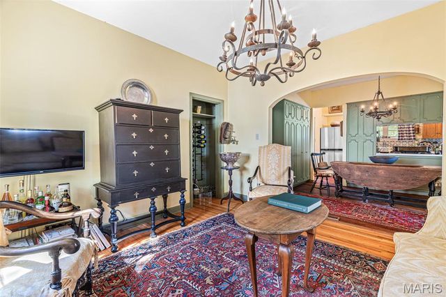 402 S 5th Street, De Soto, MO 63020