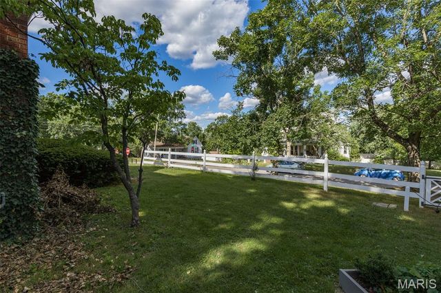 402 S 5th Street, De Soto, MO 63020