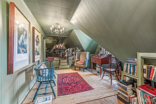 402 S 5th Street, De Soto, MO 63020