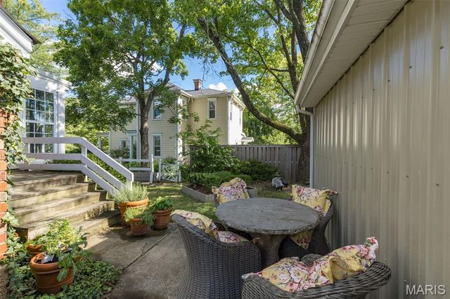 402 S 5th Street, De Soto, MO 63020