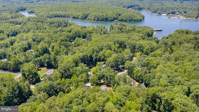 166 ROBBIE RD, Bumpass, VA 23024