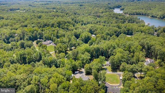 166 ROBBIE RD, Bumpass, VA 23024