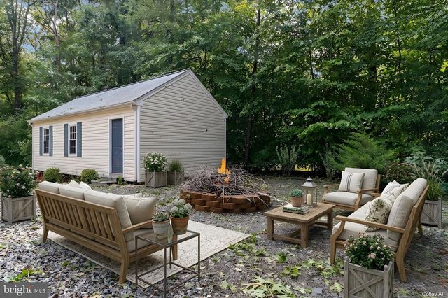 166 ROBBIE RD, Bumpass, VA 23024