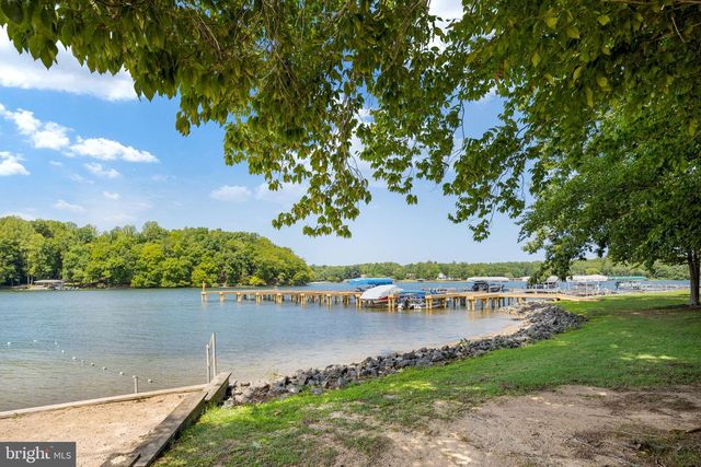 166 ROBBIE RD, Bumpass, VA 23024