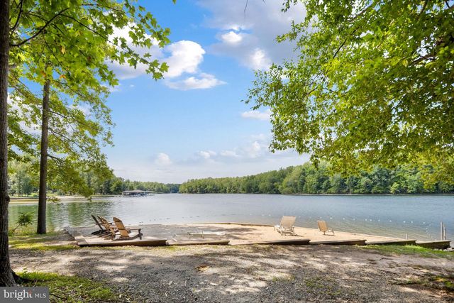 166 ROBBIE RD, Bumpass, VA 23024