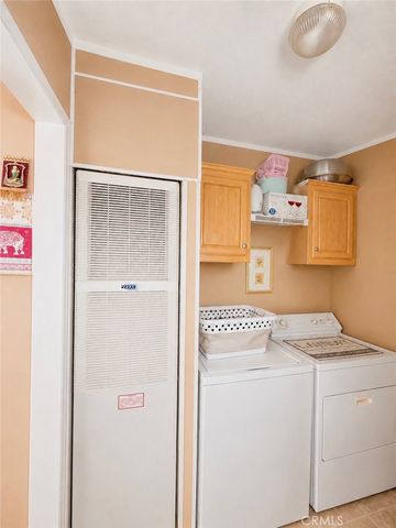 7560 Woodman 134, Van Nuys, CA 91405