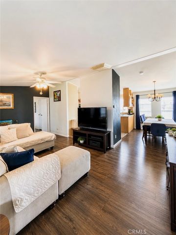 7560 Woodman 134, Van Nuys, CA 91405