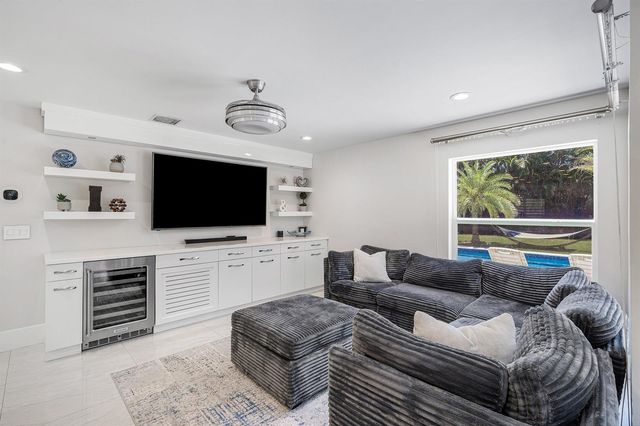 10616 Wheelhouse Circle, Boca Raton, FL 33428