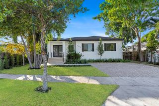 1520 NW 29th Ave, Miami, FL 33125