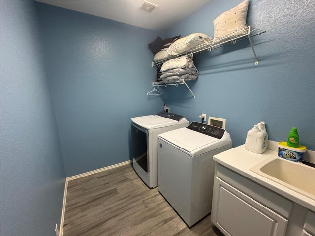 8415 Clover Leaf Drive, Rosenberg, TX 77469