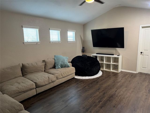 8415 Clover Leaf Drive, Rosenberg, TX 77469