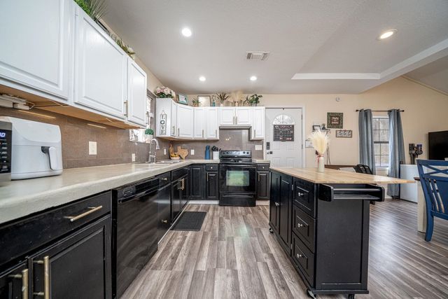 204 Hill St, Longview, TX 75605