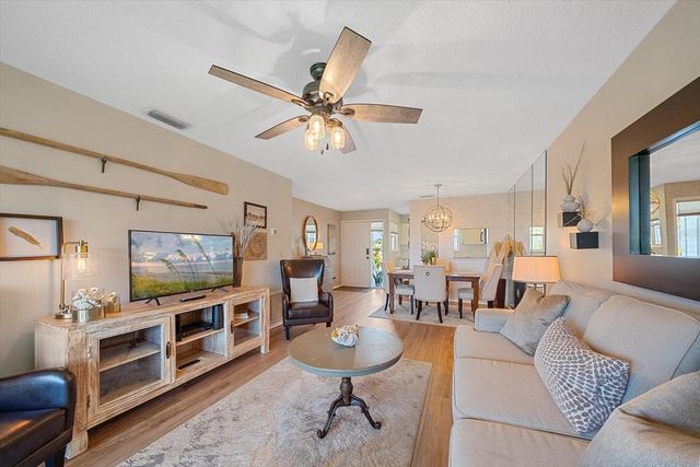 851 AUDUBON DRIVE 851, Bradenton, FL 34209