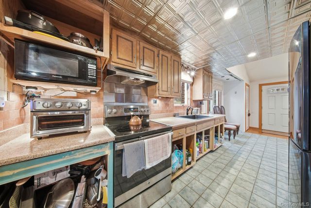 270 Crystal Run Road, Middletown, NY 10941