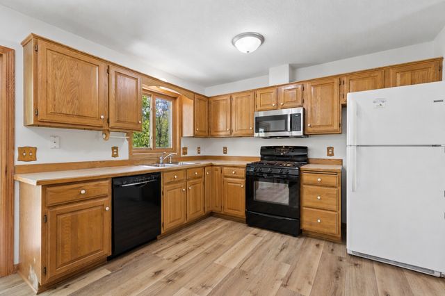 18869 Dodge Street NW, Elk River, MN 55330