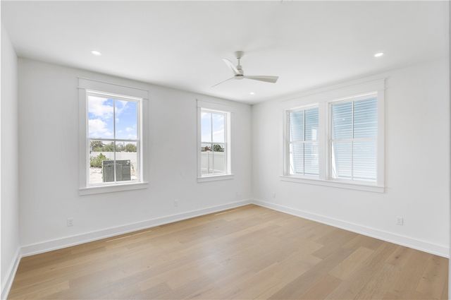 136 W Cotter Ave 5, Port Aransas, TX 78373