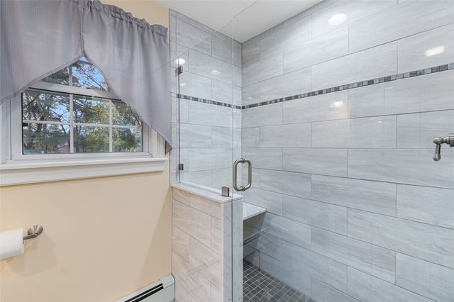 128 Old River Road, Lincoln, RI 02865