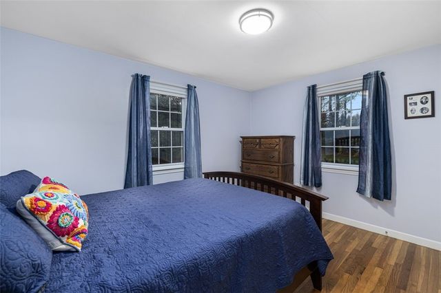 128 Old River Road, Lincoln, RI 02865