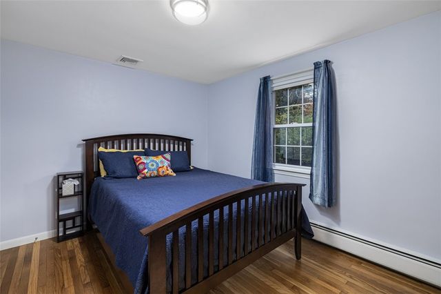 128 Old River Road, Lincoln, RI 02865