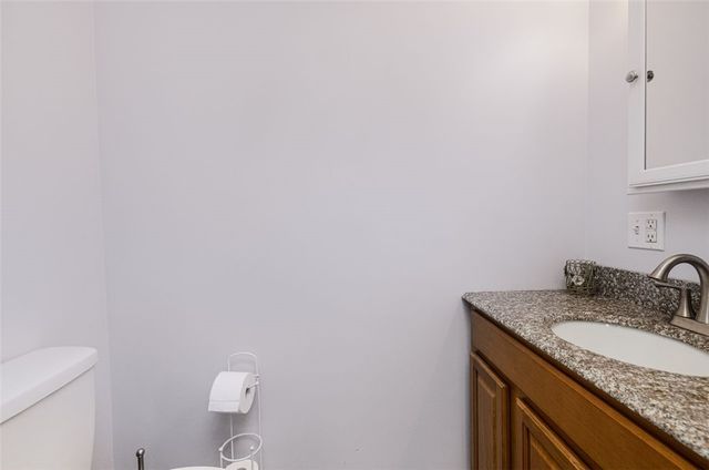 128 Old River Road, Lincoln, RI 02865