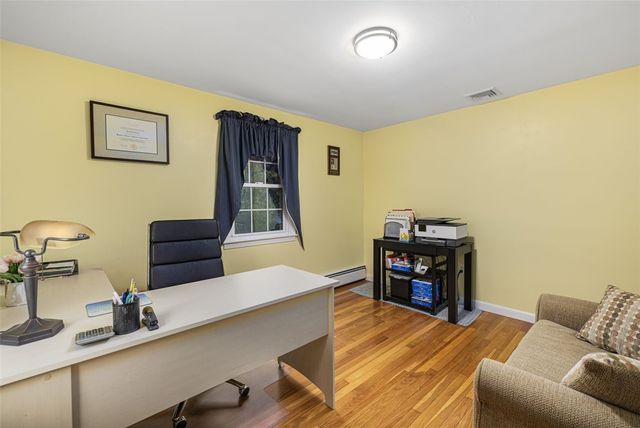 128 Old River Road, Lincoln, RI 02865