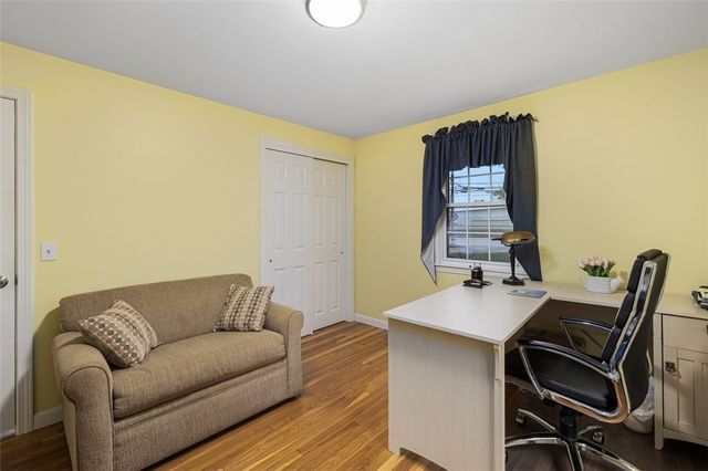 128 Old River Road, Lincoln, RI 02865