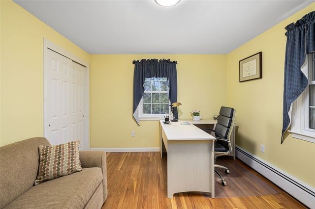 128 Old River Road, Lincoln, RI 02865