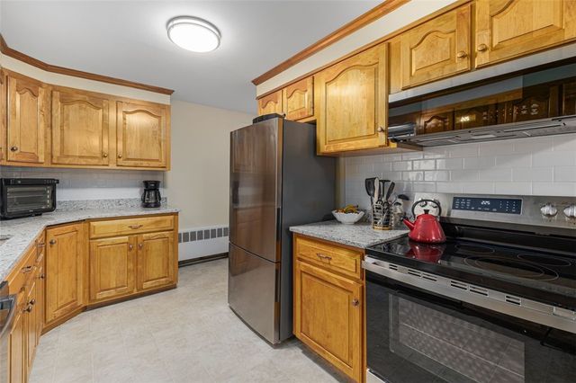 128 Old River Road, Lincoln, RI 02865