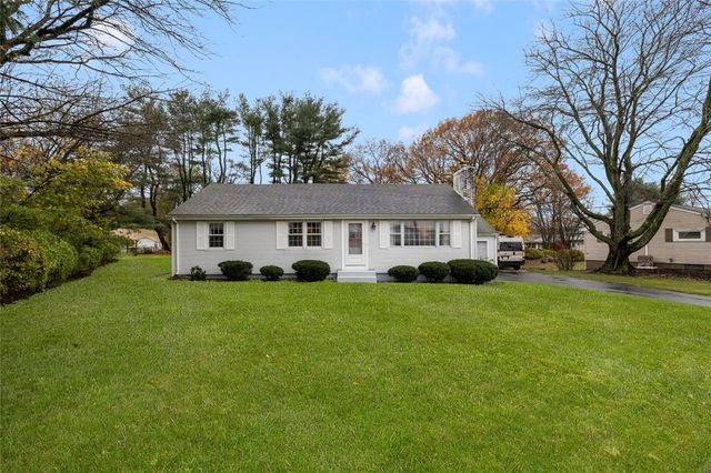 128 Old River Road, Lincoln, RI 02865