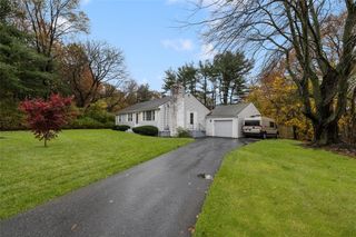 128 Old River Road, Lincoln, RI 02865