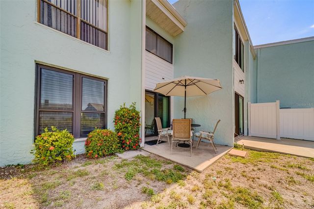 1 WINDRUSH BOULEVARD 63, Indian Rocks Beach, FL 33785