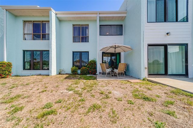 1 WINDRUSH BOULEVARD 63, Indian Rocks Beach, FL 33785