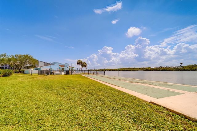 1 WINDRUSH BOULEVARD 63, Indian Rocks Beach, FL 33785