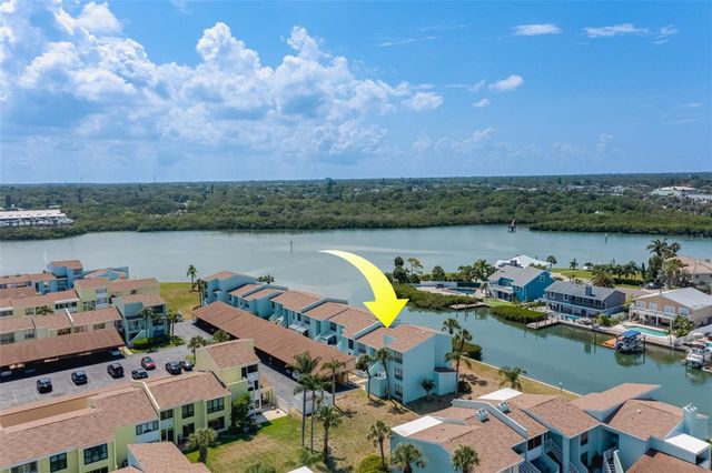 1 WINDRUSH BOULEVARD 63, Indian Rocks Beach, FL 33785