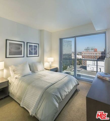 3033 Wilshire Avenue PH1705, Los Angeles, CA 90010