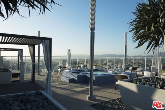 3033 Wilshire Avenue PH1705, Los Angeles, CA 90010