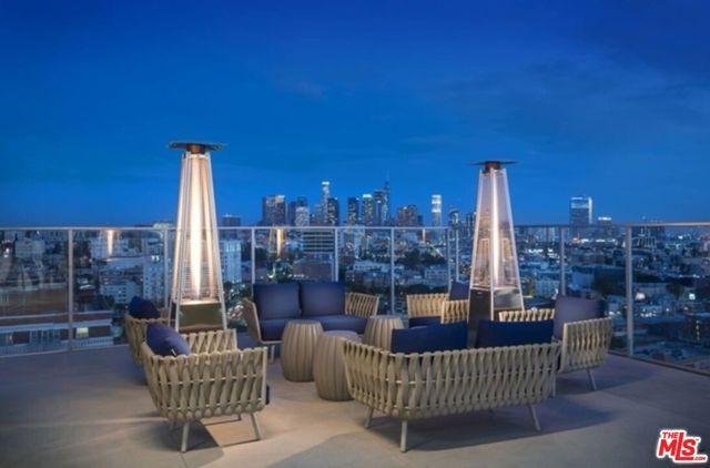 3033 Wilshire Avenue PH1705, Los Angeles, CA 90010
