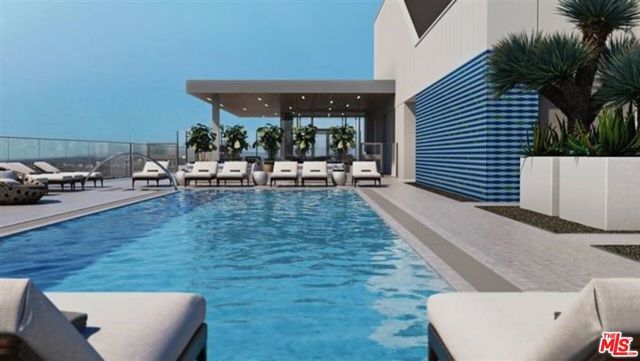 3033 Wilshire Avenue PH1705, Los Angeles, CA 90010