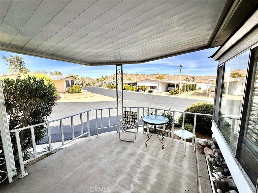 Image 26 of property listing at 7501 Palm 100, Yucca Valley, CA 92284