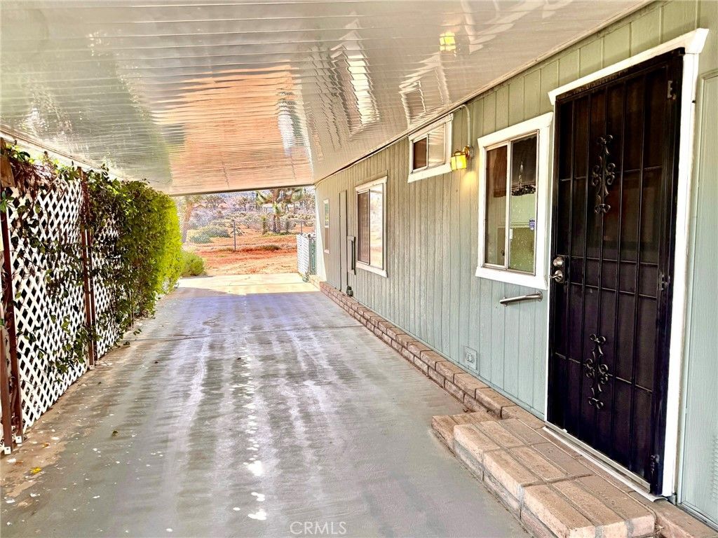 Image 30 of property listing at 7501 Palm 100, Yucca Valley, CA 92284