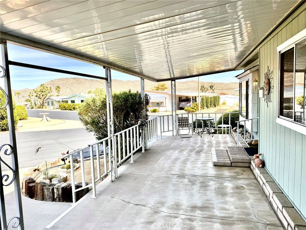 Image 48 of property listing at 7501 Palm 100, Yucca Valley, CA 92284