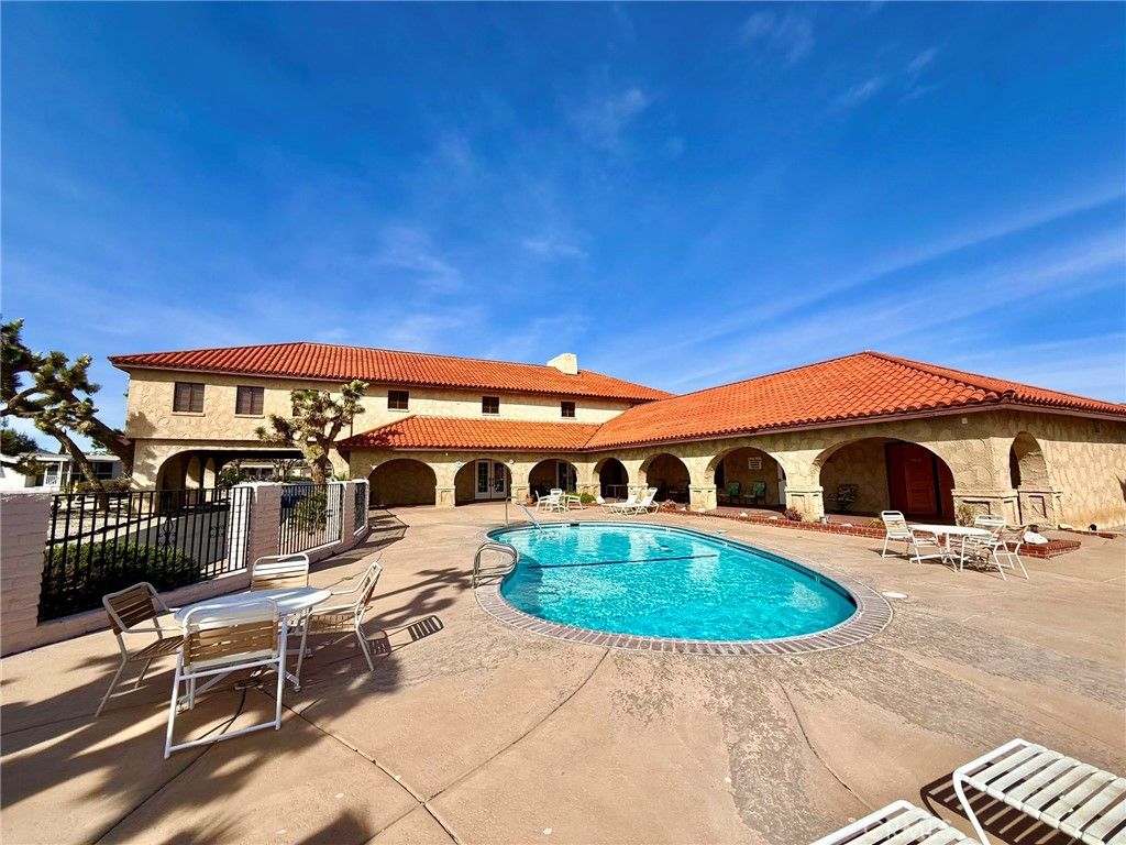 Image 62 of property listing at 7501 Palm 100, Yucca Valley, CA 92284