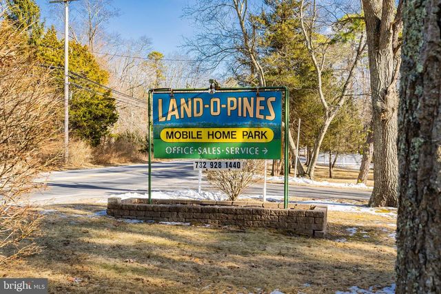 12 LACE BARK LANE, Jackson, NJ 08527